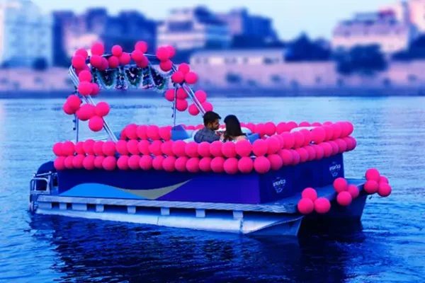 BIRTHDAY  CELEBRATION ON BOAT ( OPEN BOAT)
